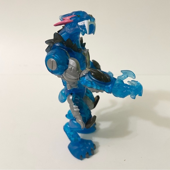 MrBeast Lab Mutators Stealth Panther Action Figure - Picture 5 of 14